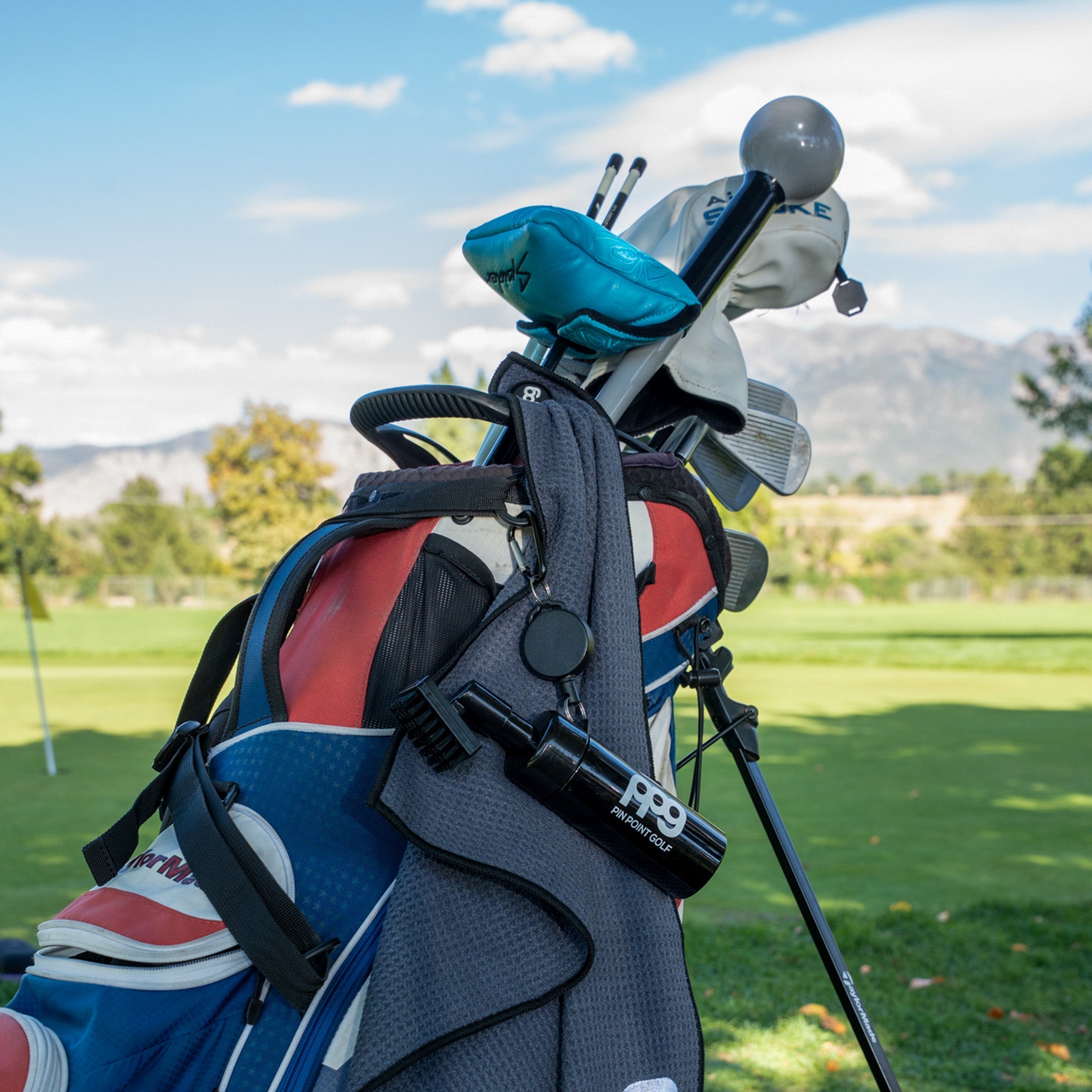 Magnetic Golf Towel Black