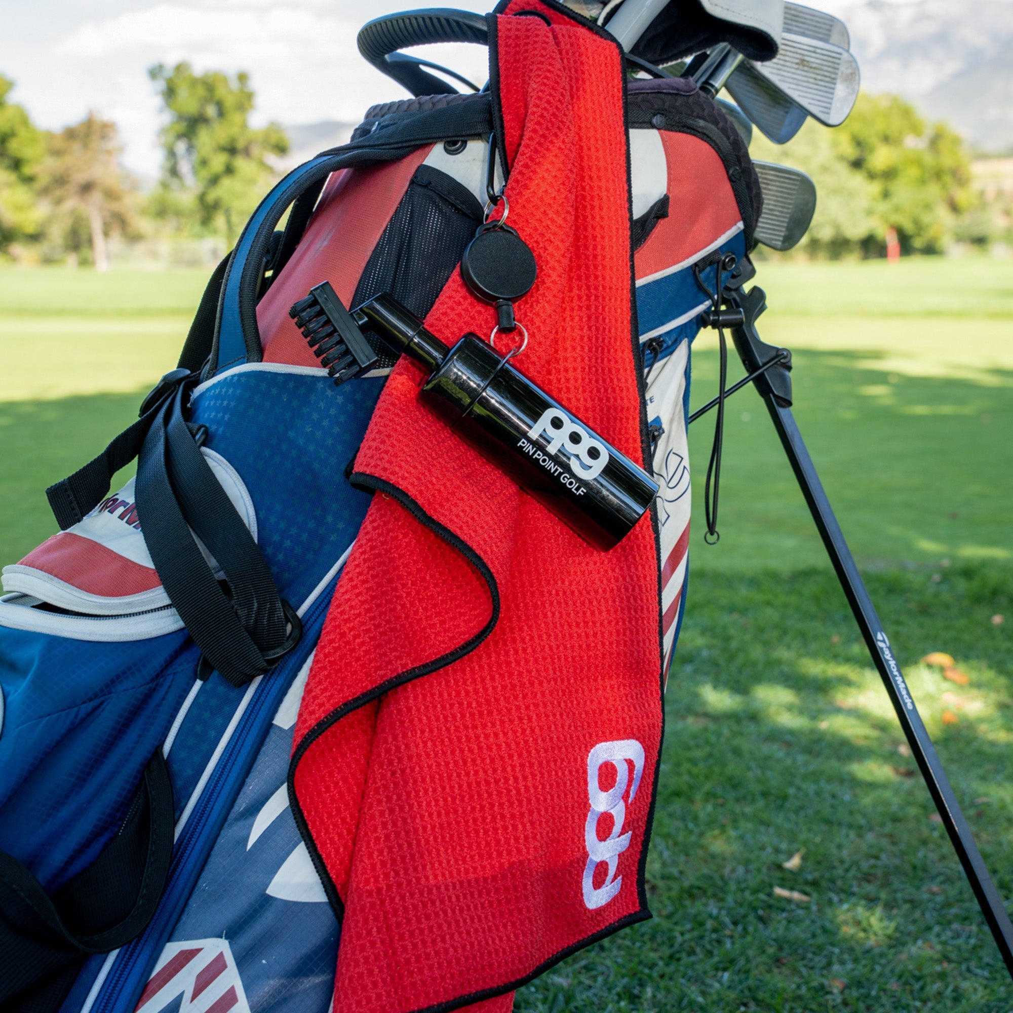 Magnetic Golf Towel Black